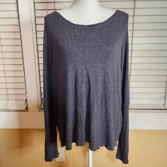 H by bordeaux Sweaters - H by Bordeaux Women's Long-sleeved Lightweight Sweater
